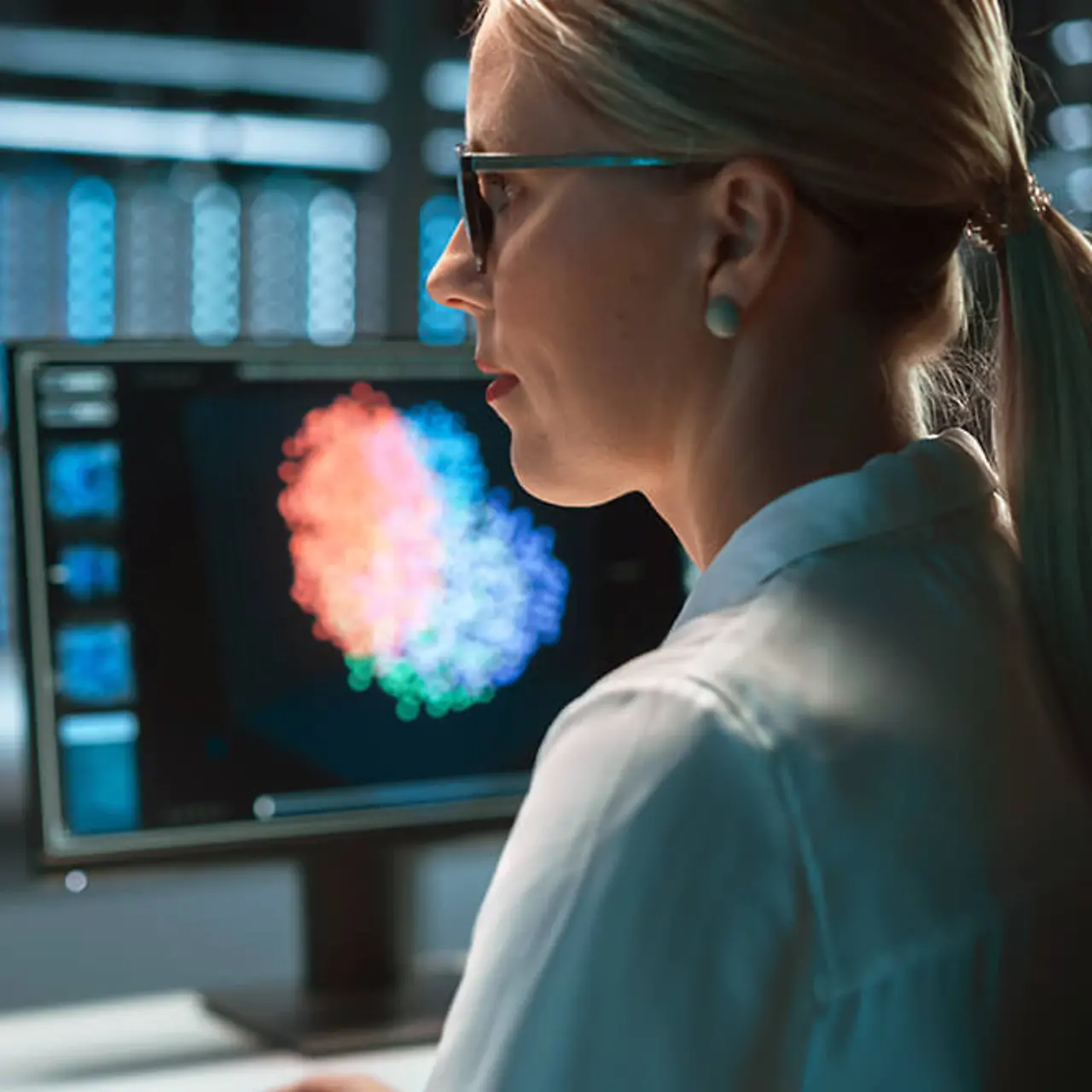 IT-specialist working on data visualizations - quantum computing