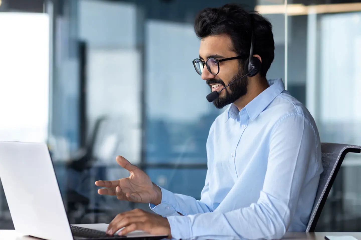 Please call us at 00800 33090300