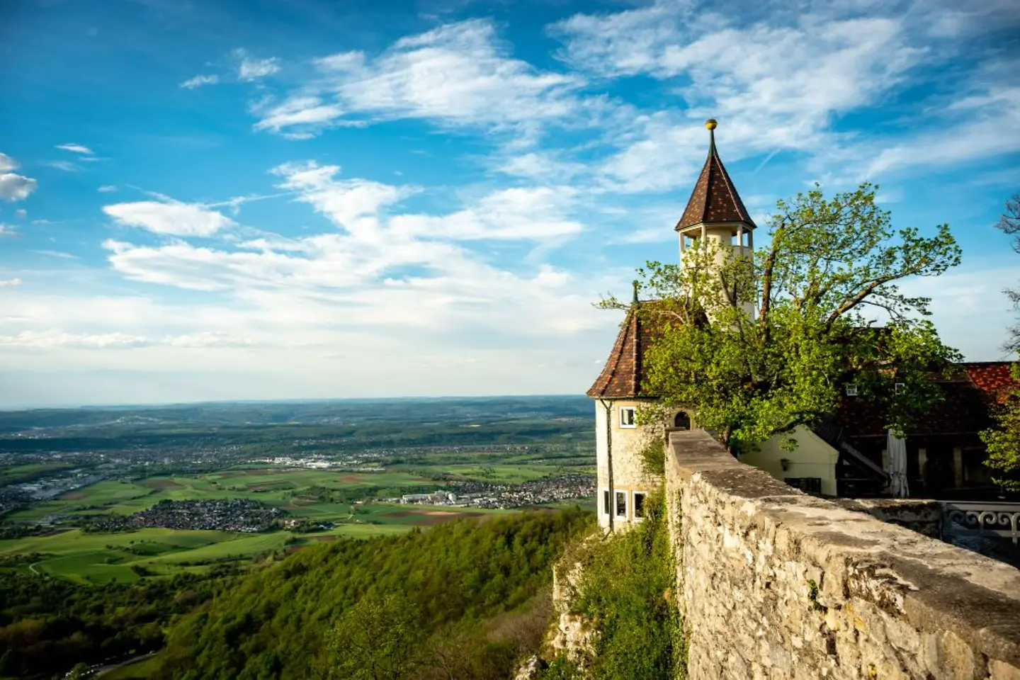 Teck Castle at Kirchheim/Teck: town uses the BundesMessenger from the Open Telekom Cloud